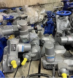 Закупаем запорную арматуру: задвижки, клапаны, вентили.  Задвижки: — Ду 300–1000, сталь, чугун. — Клапаны отсечные и регулирующие, включая нержавеющую сталь. — Ду 50–150.  Вентили: — 15с22нж. — 15ч75п. — 14нж17ст. — 15ч14п.  Все диаметры.  Клапаны СППК: —