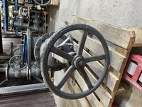 Задвижка стальная клиновая с ручным приводом 30с64нж - Ду 300